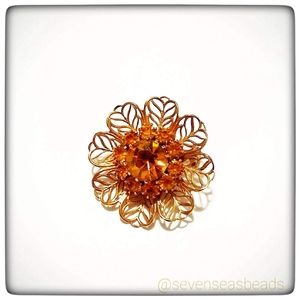 💘1930s Crystal Brooch